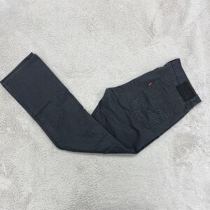 Levi's | 513 • Slim Fit • Straight Leg | Size 36x32